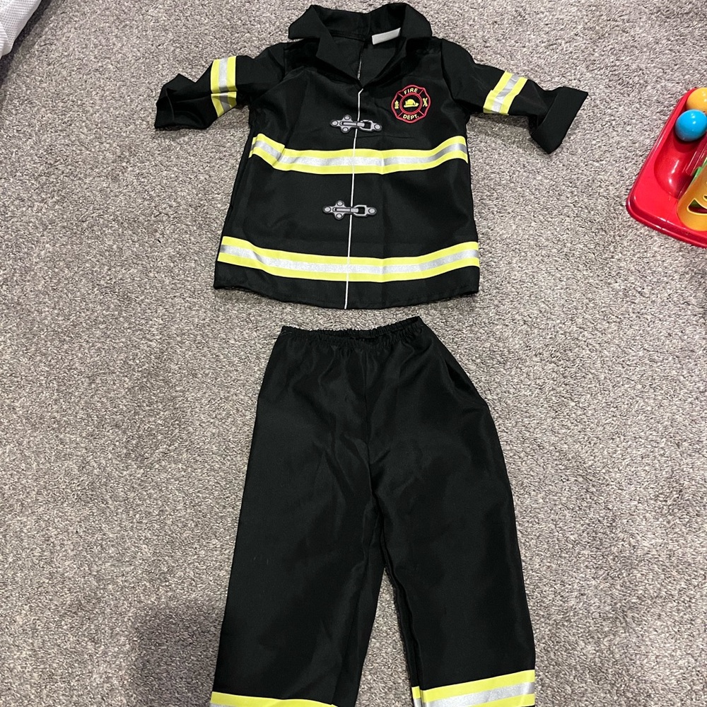 Firefighter costume 3-4T